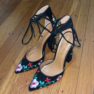 Black Floral Heel